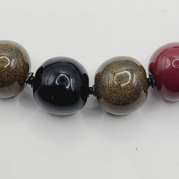 Handcrafted Resin Beaded Necklace MCM Glossy Spheres Metal Lobster Clasp - Picture 3 of 9